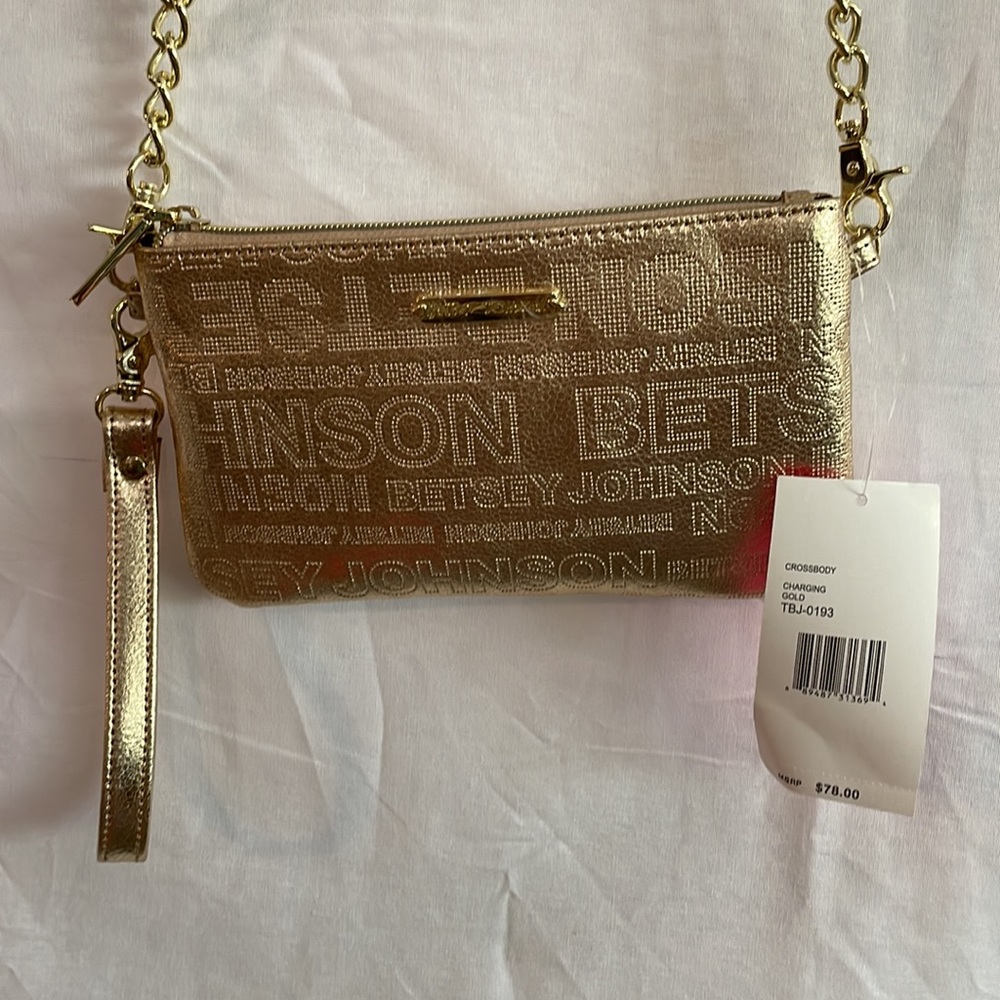 NWT Betsey Johnson Phone Charging Purse